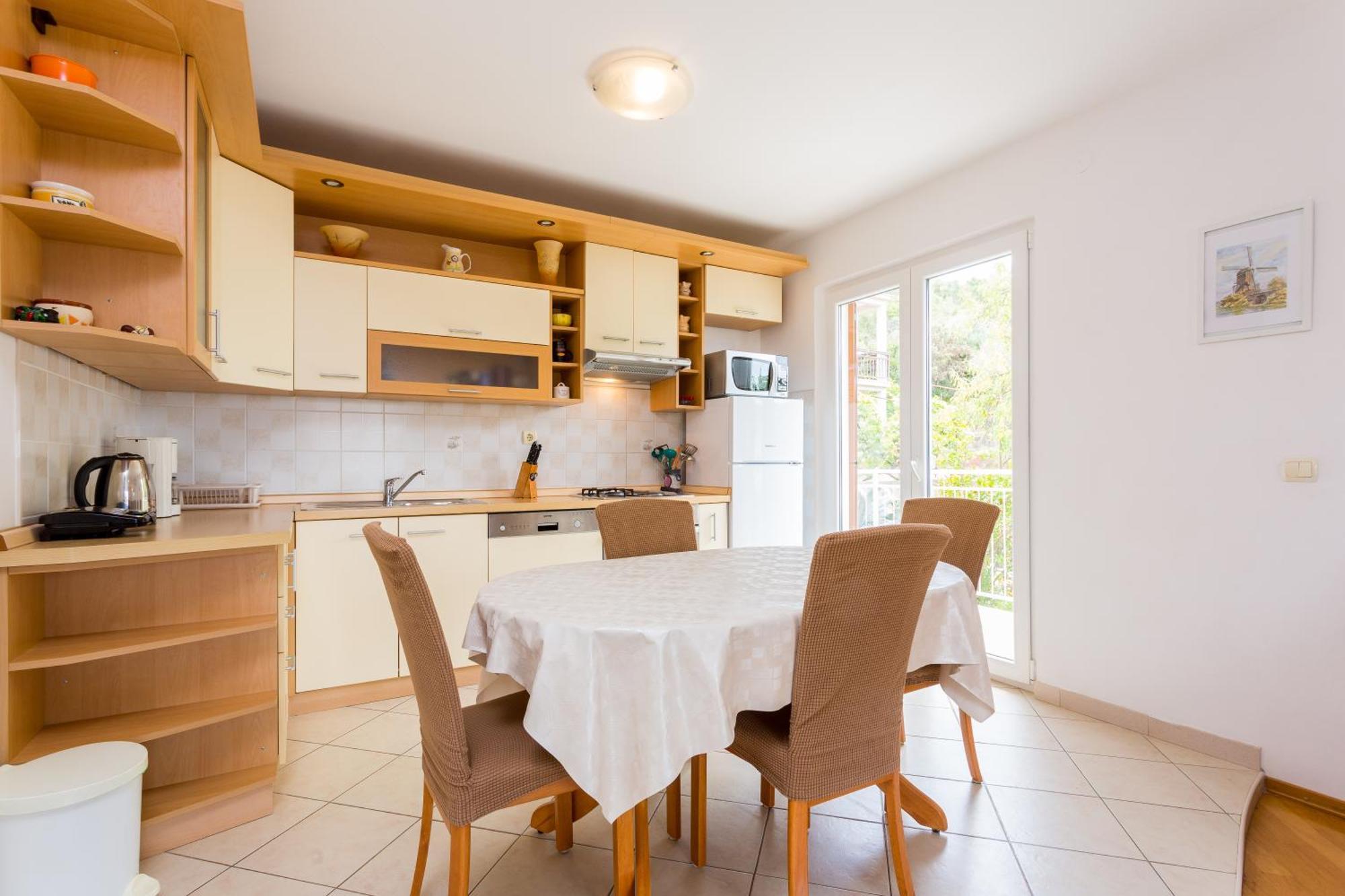 Apartment Mia - Spacious Apartment On 85 M2 With Beautiful Sea View Trogir Exterior foto