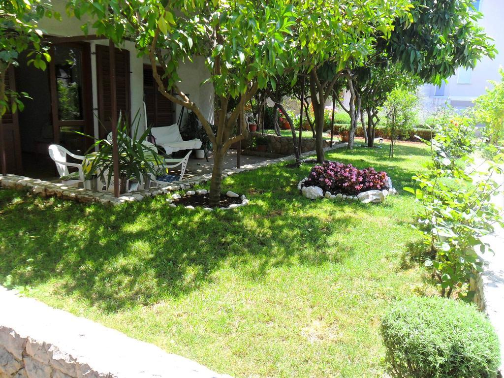 Apartment Mia - Spacious Apartment On 85 M2 With Beautiful Sea View Trogir Exterior foto